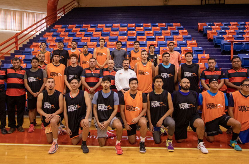  Rector pone en marcha el proyecto integral del CorreBasket UAT