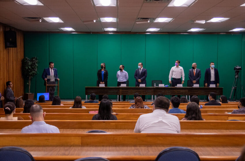  Inaugura Rector de la UAT ciclo de cursos en Comercio Exterior