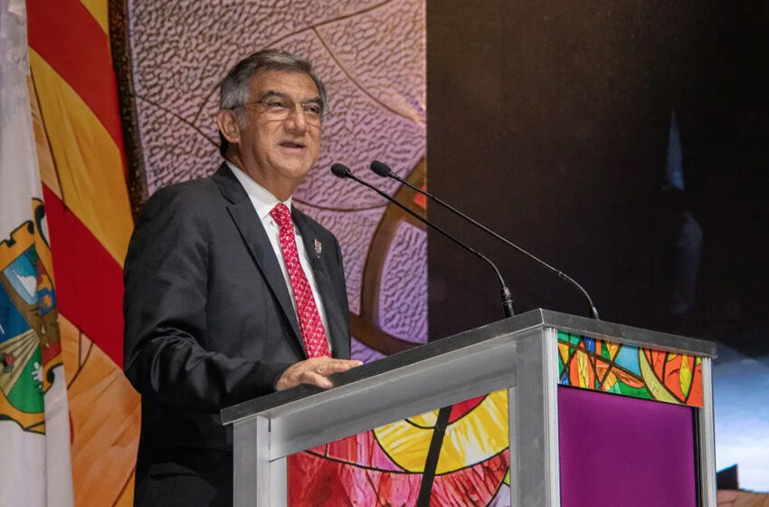  Gobernador reafirma su apoyo a la UAT